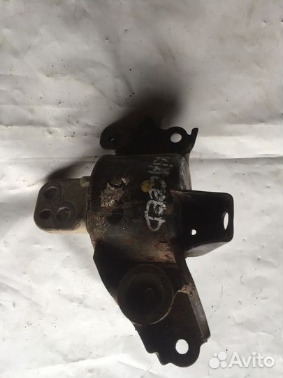 Подушка (Опора) двигателя передняя левая Kia Ceed