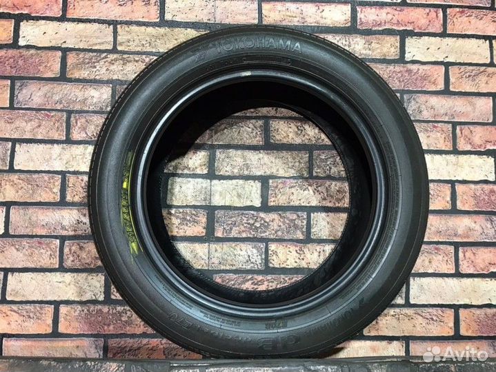 Yokohama dB Decibel E70D 215/55 R17