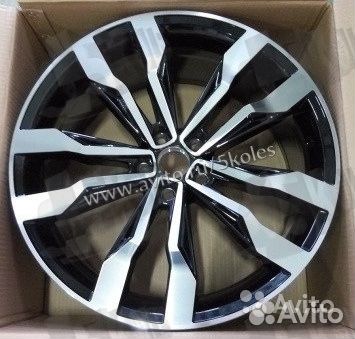 Новый комплект дисков на Volkswagen R21