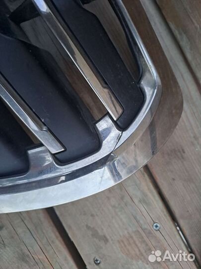 Решетка радиатора toyota land cruiser 200