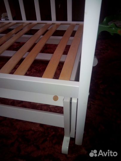 Кровать-маятник