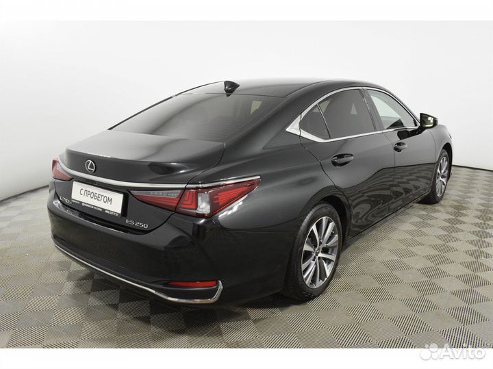 Lexus ES, 2020