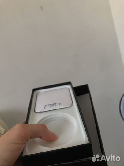 Коробка от iPhone 13 pro