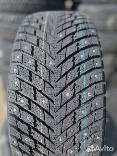 Arivo Ice Claw ARW7 275/40 R20 и 315/35 R20 106T