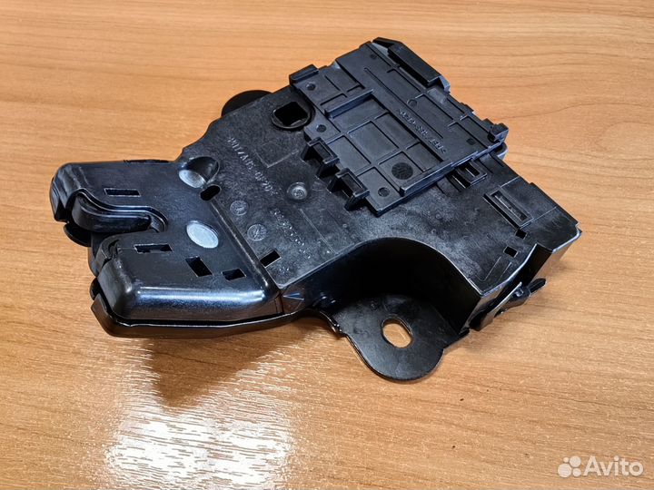 Замок крышки багажника (ST3930003 ) chevrolet