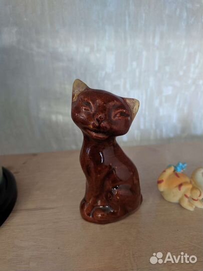 Коллекция статуэток Котики