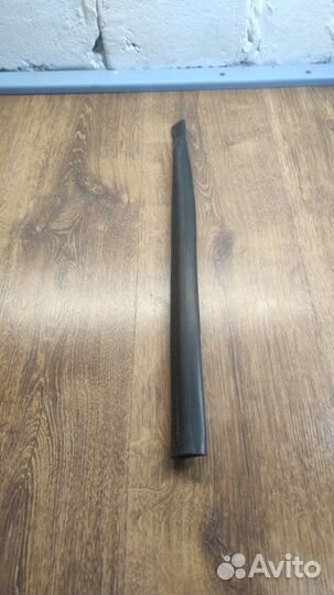 Уплотнительная резинка боковой двери левая Nissan