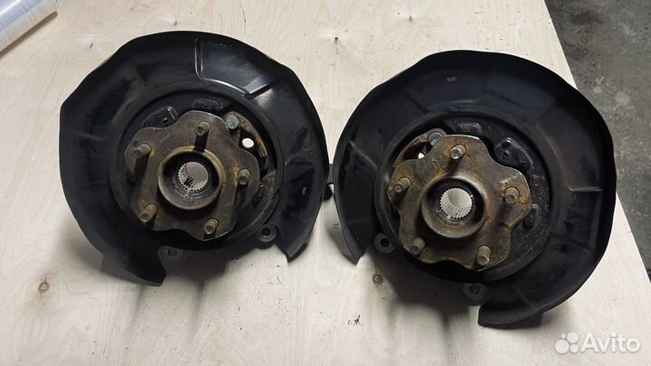 Ступица кулак задний Infiniti G35 G37 V36