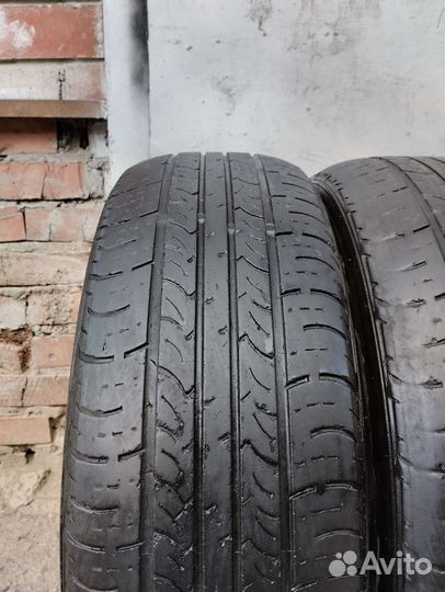 Roadstone Classe Premiere CP672 215/65 R16