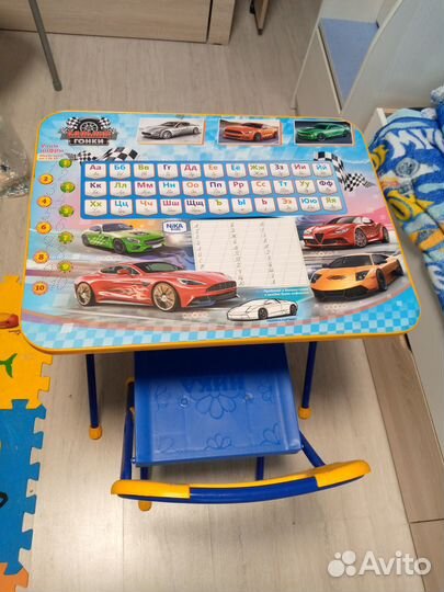 Детский стол и стул