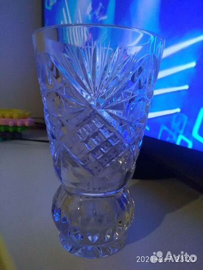Хрустальная ваза