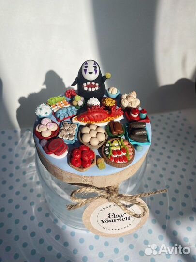 Баночка для хранения с декором 