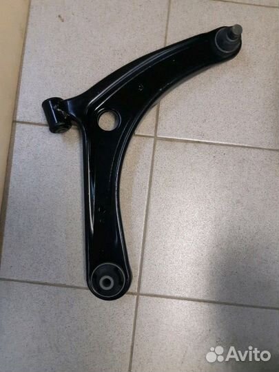 Рычаги передние Mitsubishi Lancer X