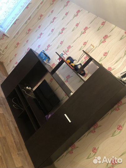 2 дивана,кухня,стенка