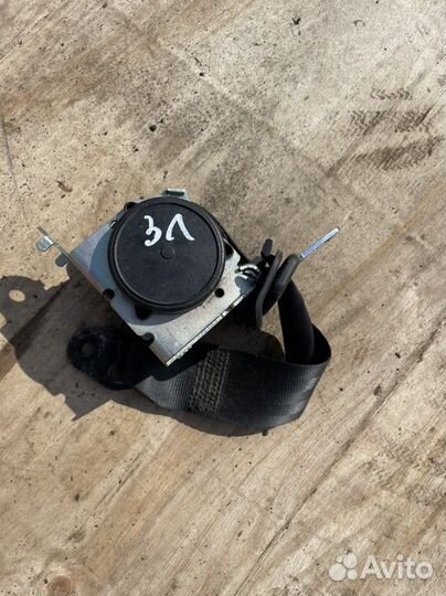 Логан 2 задний ремень безопасности