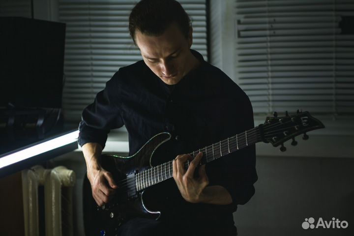 Уроки акустической и электрогитары онлайн и очно