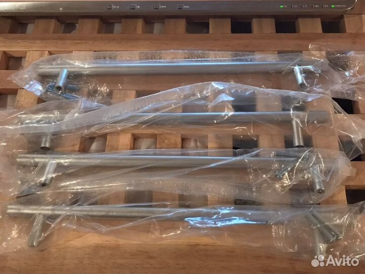 Ручки для мебели металлические