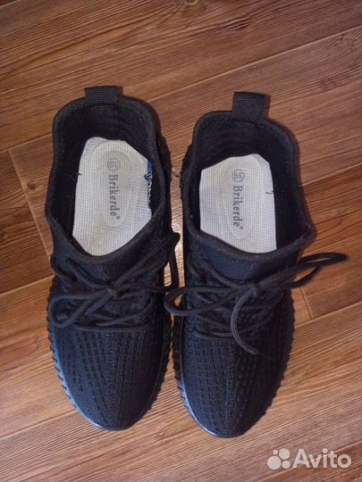 Кроссовки женские 39 размер