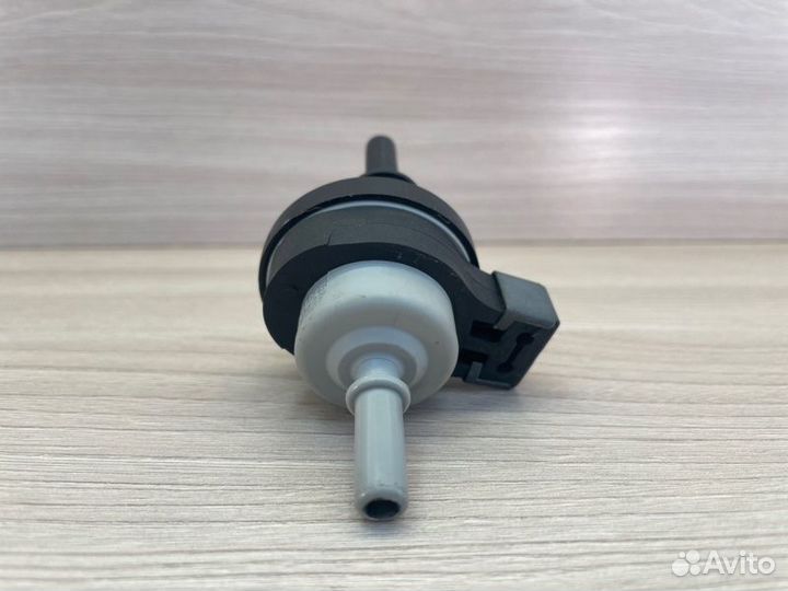 Клапан электромагнитный Renault Logan