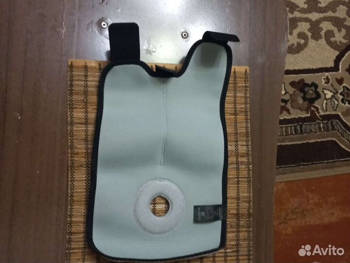 Бандаж для коленного сустава 