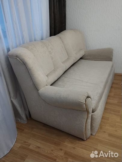 Диван для зала