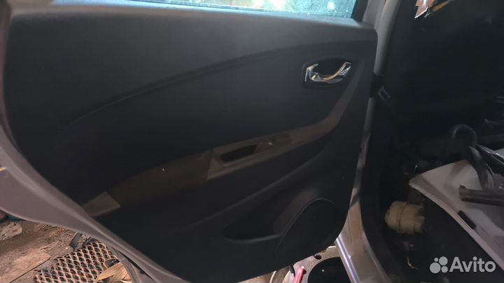 Рено каптюр обшивка двери