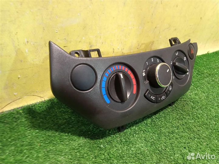 Блок управления климатической установкой Chevrole