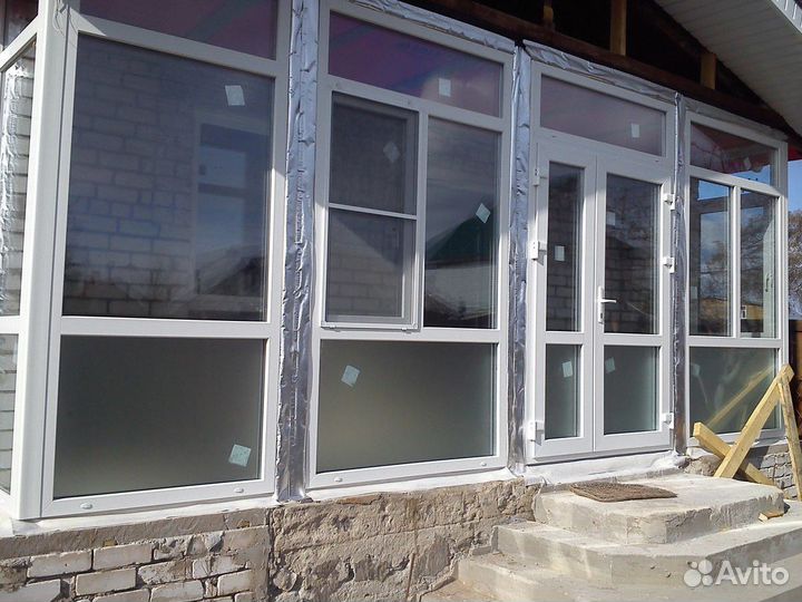 Окна двери витражные