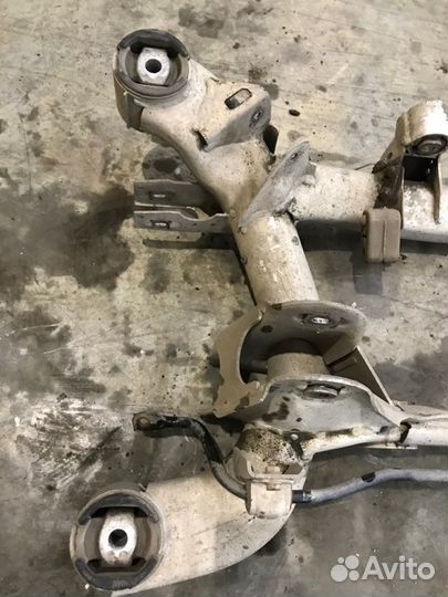 Подрамник задний Bmw 5-Series E39 M52B20 1 ванос