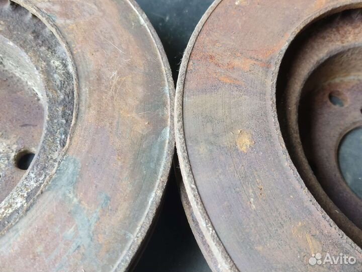 Тормозной диск передний Subaru Impreza 2 GD