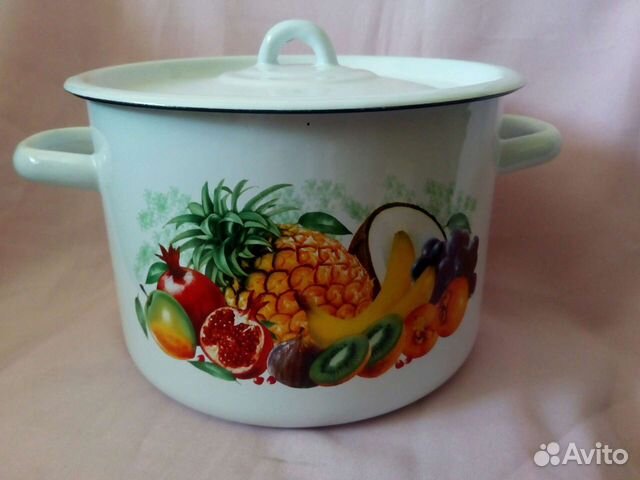 Новая кастрюля 4,5 литра