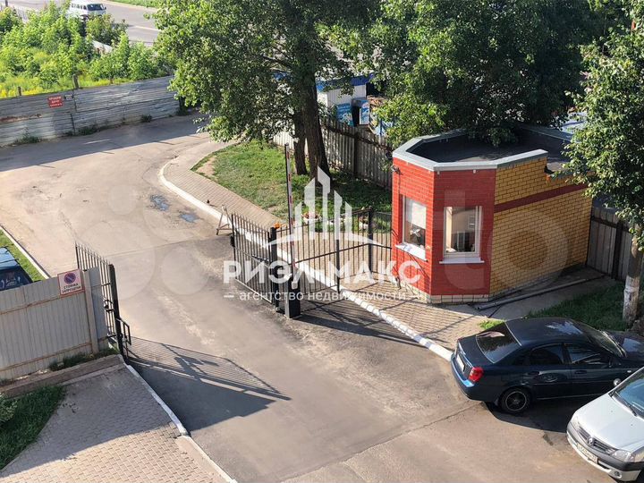 2-к. квартира, 72 м², 3/16 эт.