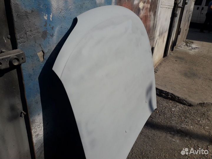 Капот опель омега Б в грунте