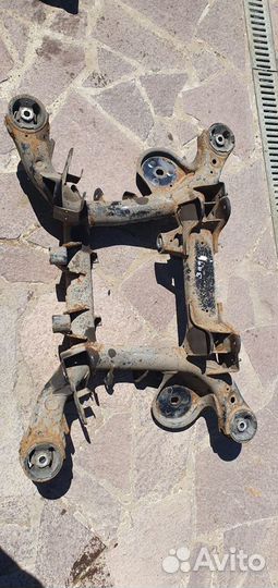 Подрамник Задний Range Rover Vogue 3 III L322