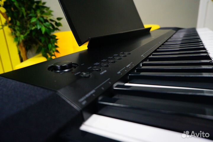 Цифровое фортепиано casio + Аксессуары