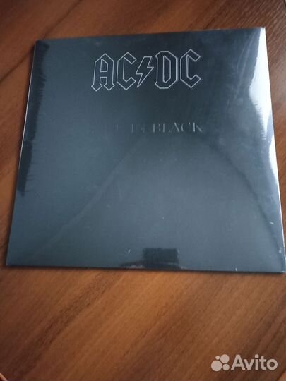 Виниловая пластинка AC DC- Back in Black