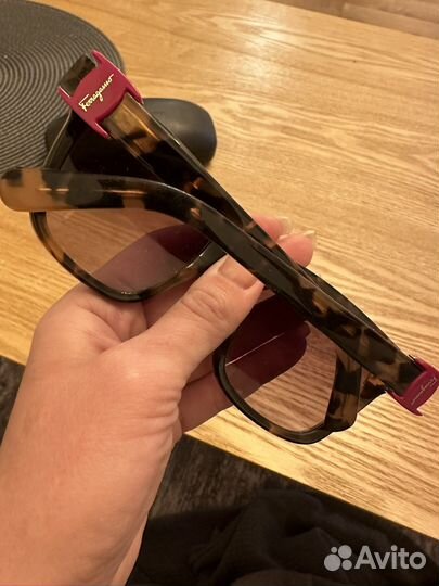 Salvatore ferragamo очки