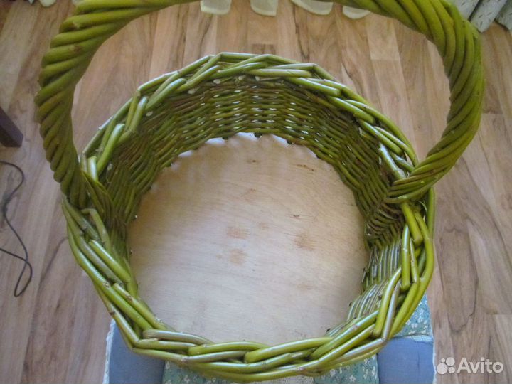 Корзины плетеные из лозы