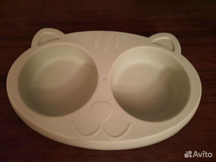 Миска для кошек