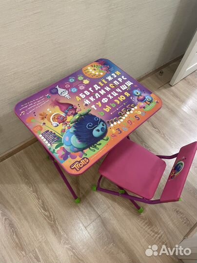 Детский стол и стул