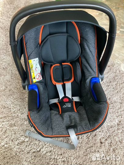 Автолюлька автокресло Britax Roemer Baby Safe i-Si