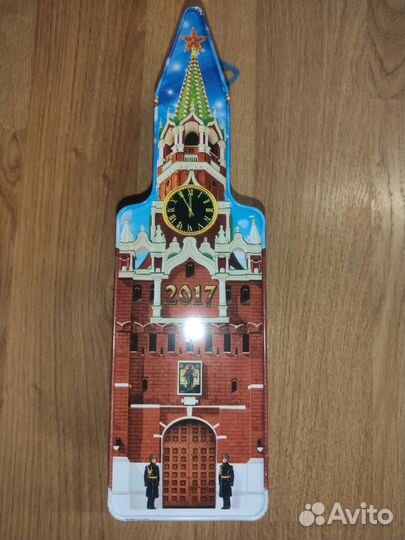 Кремлевская ёлка 2017 металлическая коробка