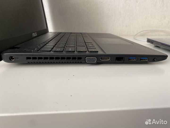 Ноутбук asus X550WA