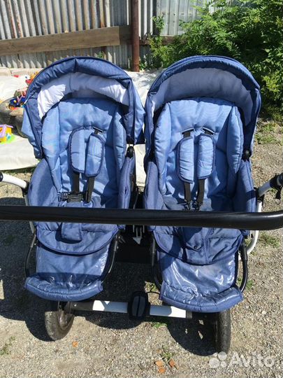 Коляска для двойни