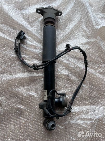 Амортизатор задний правый Kia Quoris