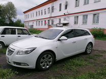 Opel Insignia 1.6 MT, 2011, 211 000 км, с пробегом, цена 900 000 руб.