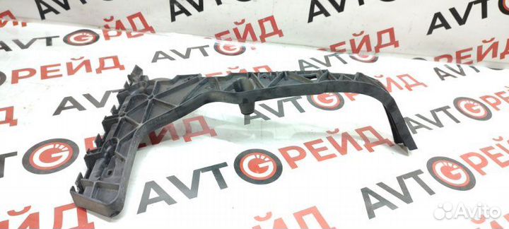 Крепление бампера заднее правое Audi Q5 8R cncd