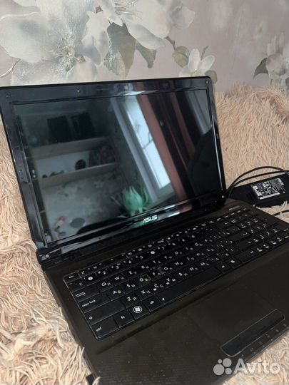 Ноутбук asus