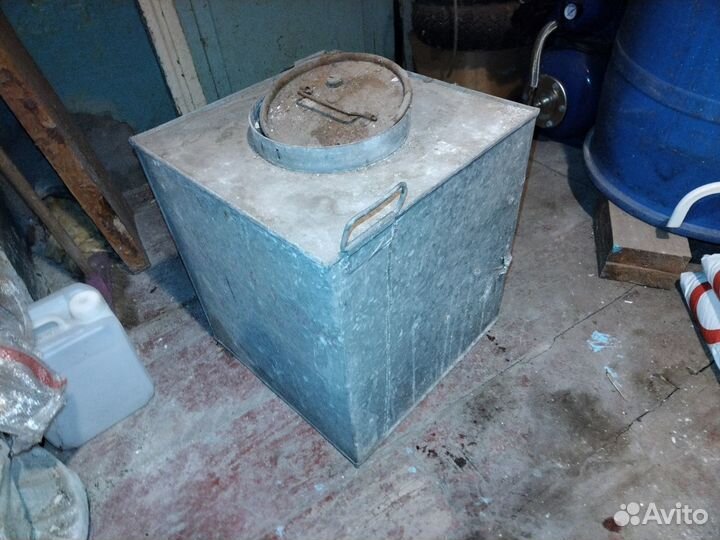 Бак оцинкованный 42/42 высота 46