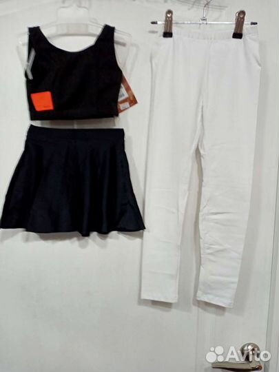 Новый купальник гимнастический и аксессуары